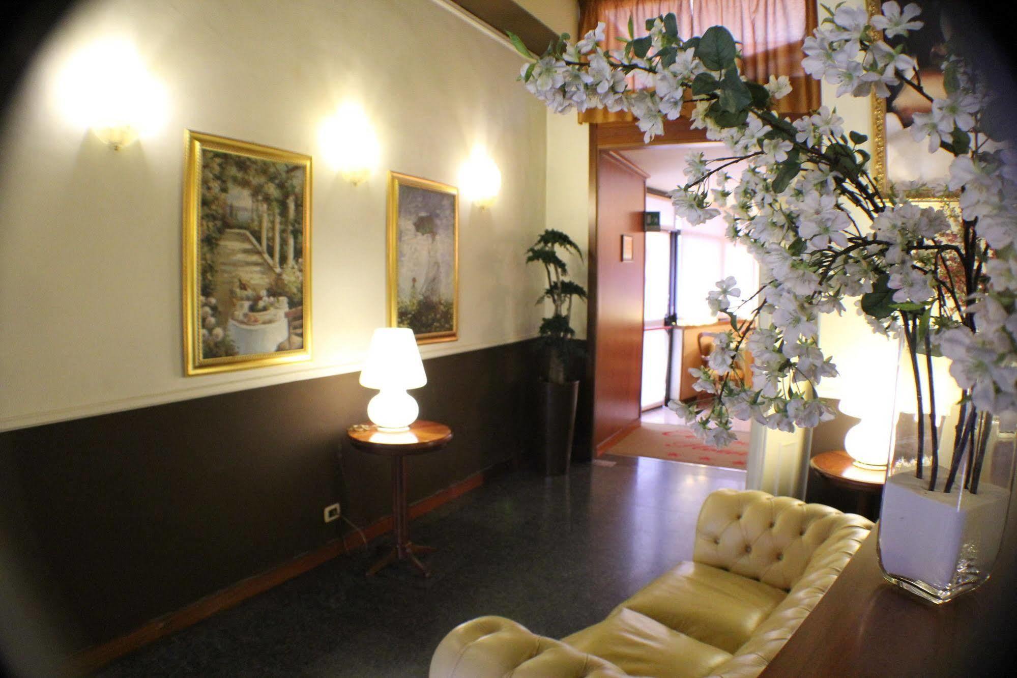 Certosa Hotel Milán Exteriér fotografie